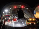 Свидетели: за мгновения до катастрофы в Швейцарии водитель автобуса отвлекся на DVD