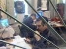 В Москве мужчина, заказавший в интернет-магазине часы за полмиллиона рублей, застрелил курьеров и скрылся