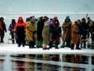 На Сахалине завершилась спасательная операция: с дрейфующей льдины эвакуировали 675 рыбаков