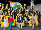 10 секунд славы: неизвестная "леди в красном" возглавила делегацию Индии на открытии Игр