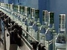 Россияне не хотят отказываться от водки, ее продажи только растут