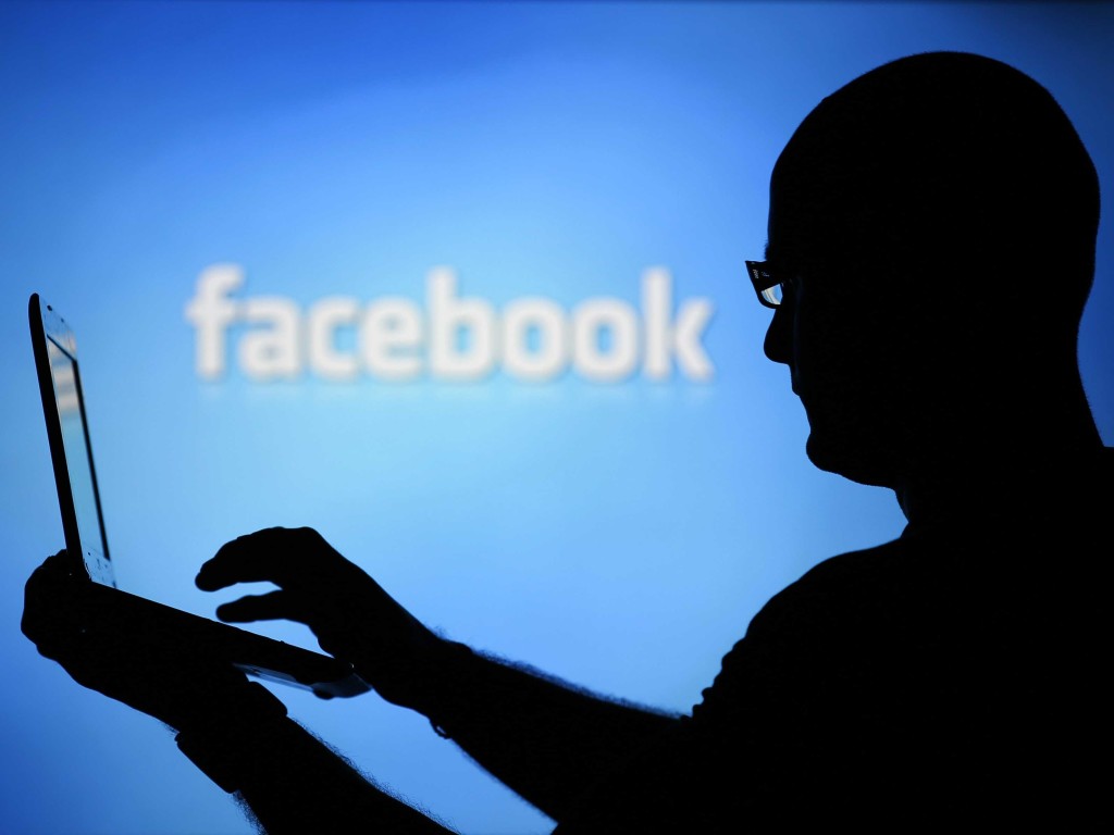 Facebook позволит отыскивать пользователей по номеру телефона