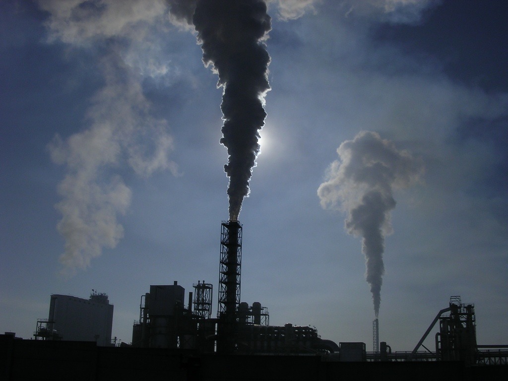В Первоуральске зафиксированы выбросы вредных веществ в атмосферу