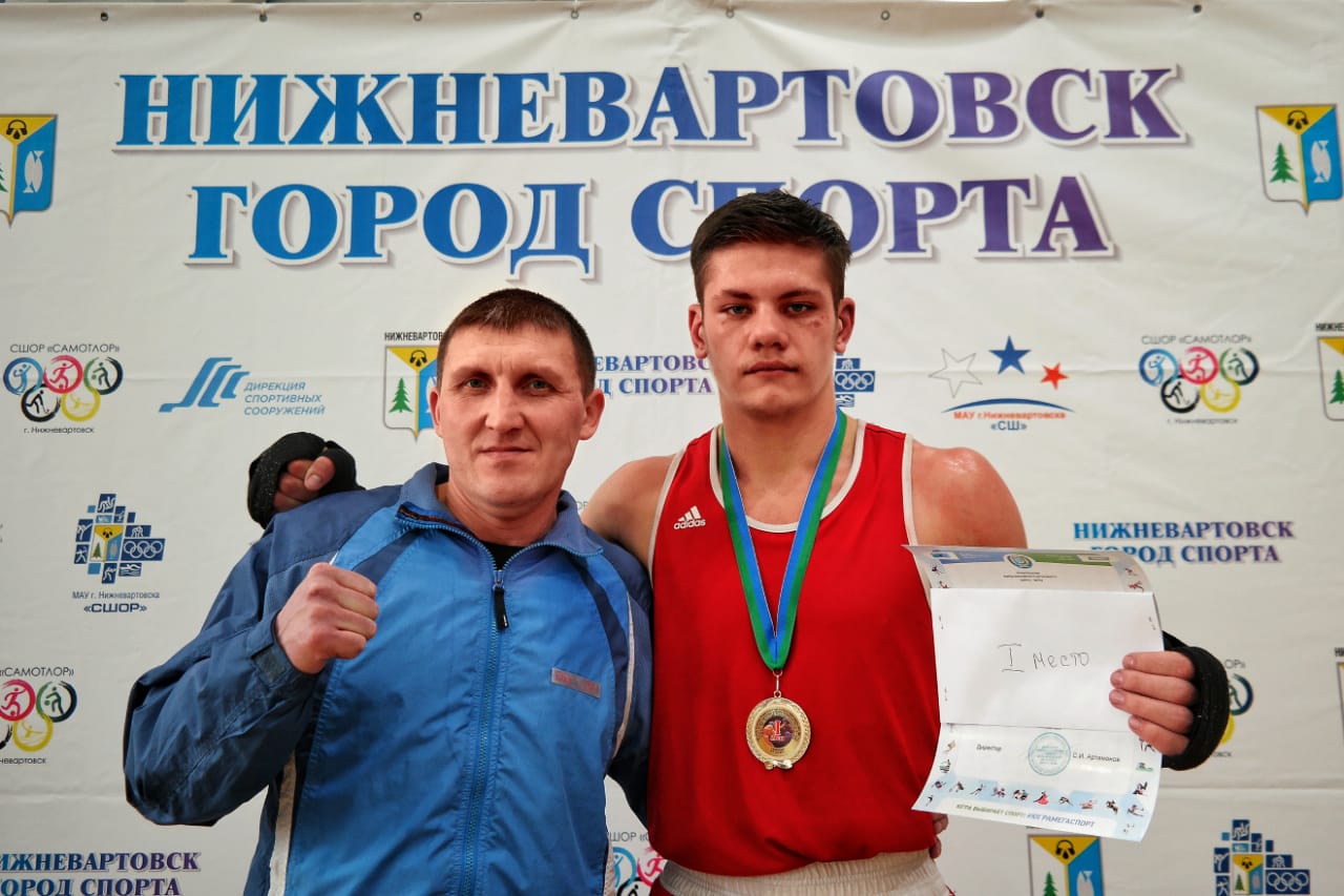 Молодой боксер из Первоуральска взял два «золота» на Первенстве УрФО