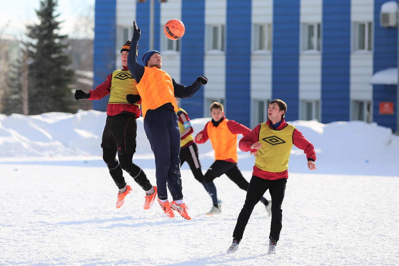 Зимний чемпионат Свердловской области по футболу закончился победой «Динура»