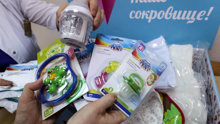 В Екатеринбурге медсестру уволили за сбор вещей для новорожденных