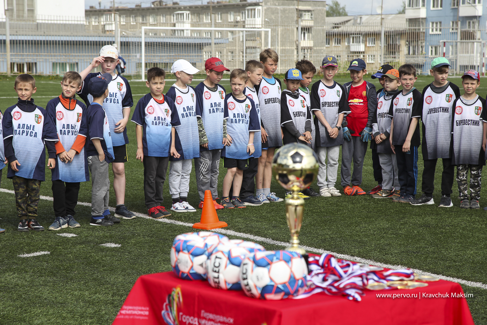 «Кожаный мяч» собрал юных спортсменов на поле FIFA