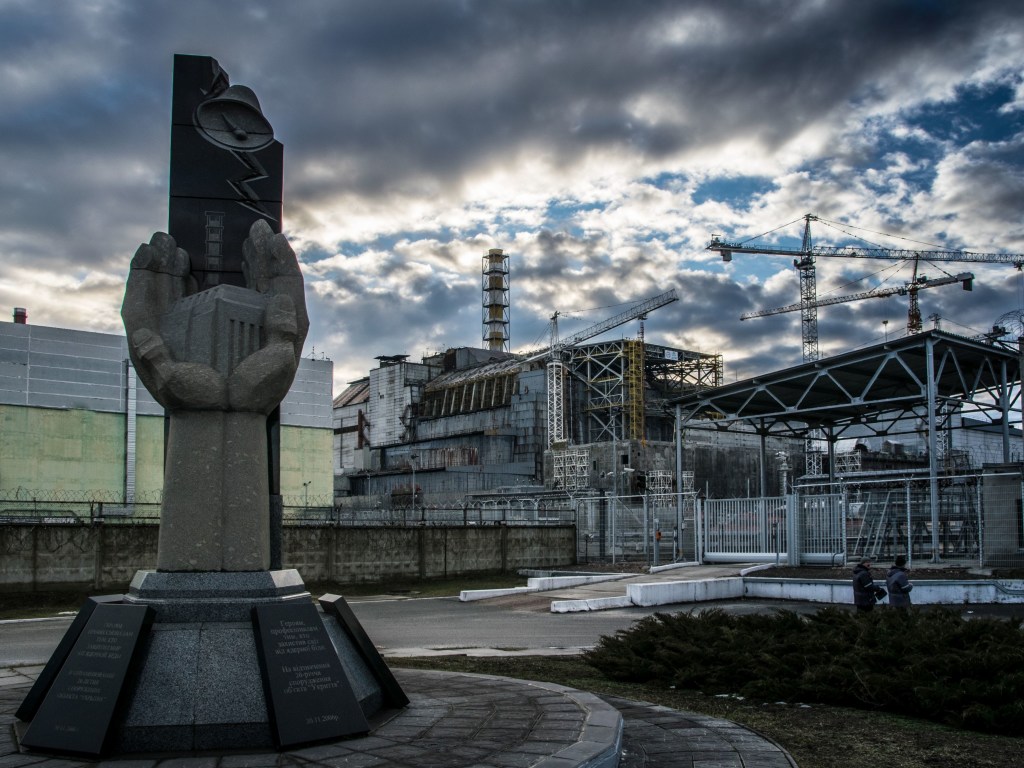 Старый саркофаг Чернобыльской АЭС ликвидируют к 2023 году